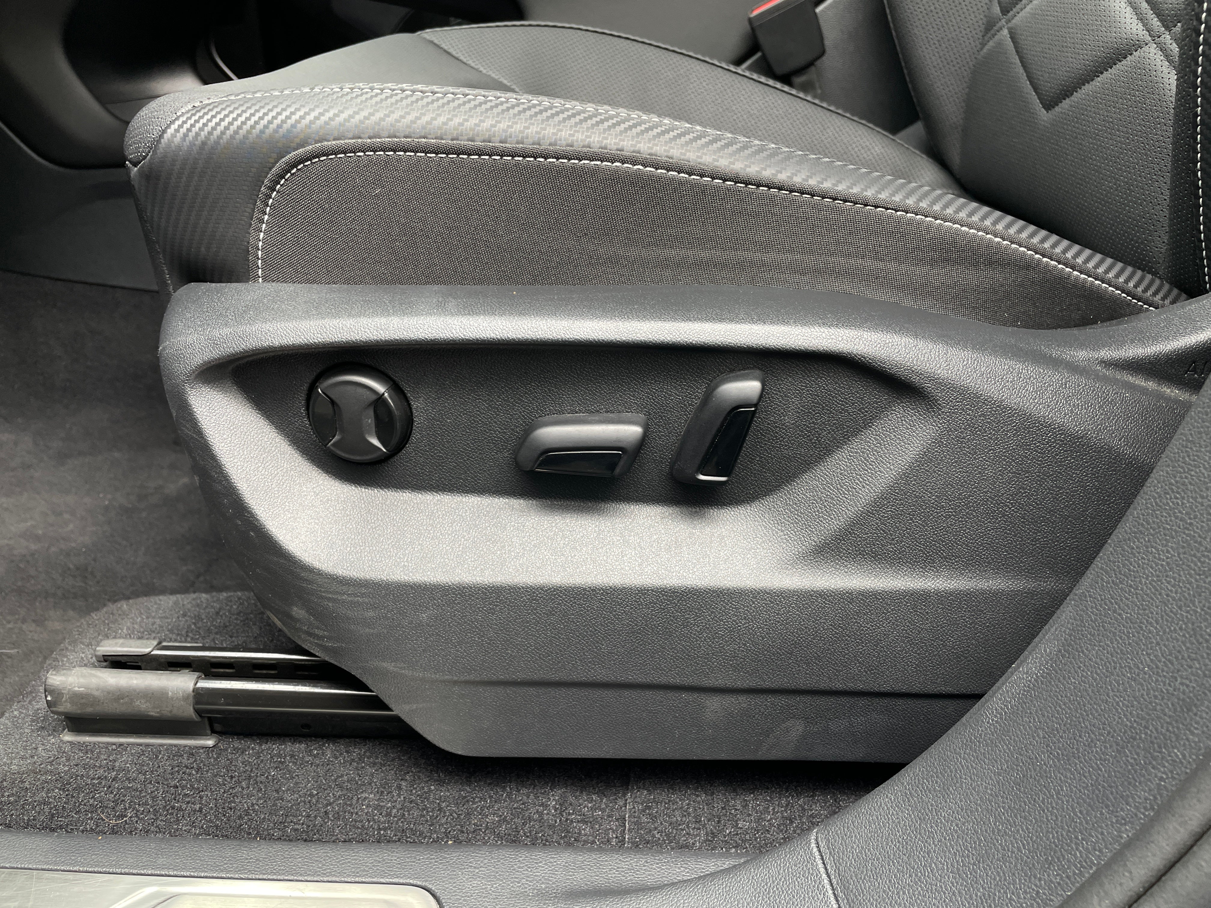 volkswagen atlas cross sport 2026 1V2WC2CA2TC202034 image volkswagen atlas cross sport 2026 1V2WC2CA2TC202034 image